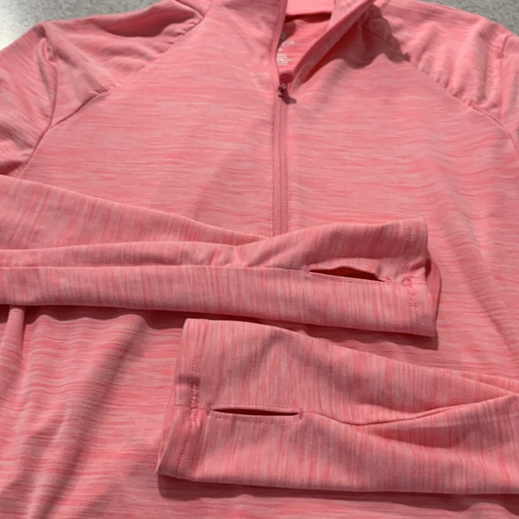 Yoga shirt - Picture 13 of 16